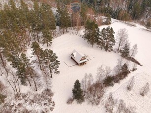 SPRZEDAM DZIAŁKE Z DOMEM W BUDOWIE BIESZCZADY