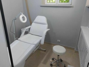 Wynajmę Salon fryzjerski kosmetyczny biuro