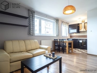 Apartament, Lotnictwa Polskiego