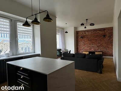 Przestronny apartament w samym sercu Łodzi