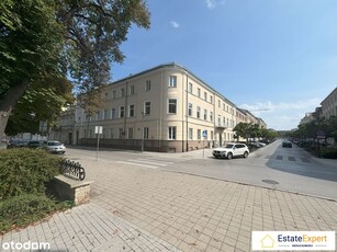 Kawalerka w kamienicy/ścisłe Centrum/inwestycja/ka