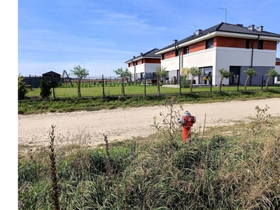 Działka na sprzedaż 688,00 m², oferta nr 827675