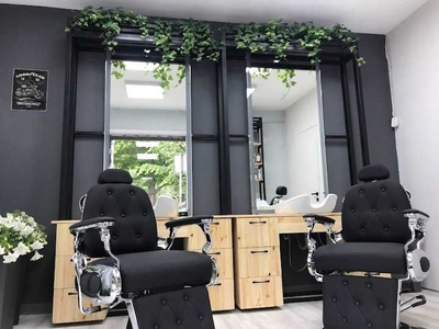 Sprzedam lokal fryzjerski/barbershop