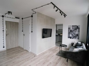 Wynajmę piękne mieszkanie na os. Staszica, 32m2, 11p. od 01.03.25