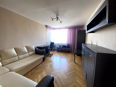 Pokój 18m2 + loggia 4, internet, TV, super lokalizacja (Sky Tower)