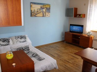 Piękny APARTAMENT 33m, 150m od Centrum .