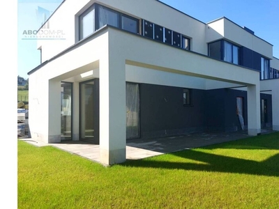 Dom na sprzedaż 130,00 m², oferta nr 384550235