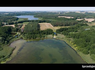 Działka nad jeziorem