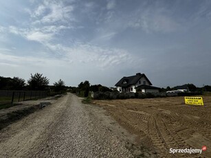 Szeroka działka budowlana 22m x 60m Radomsko Stob.Miejskie ul.Walentynowicz