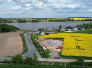 Piękna działka budowlana nad jeziorem