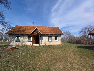 Dom z bali drewnianych na działce 1 ha w Podlipiu koło Tarnowa