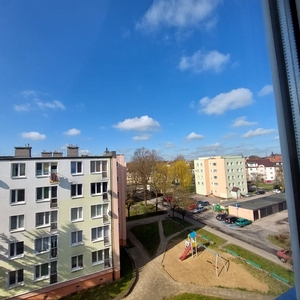 Mieszkanie blok, balkon dwa pokoje 35 metrów