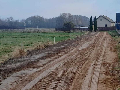 Sprzedam działkę budowlaną 1200 m2