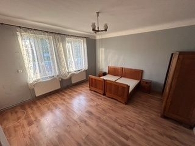 Sprzedam mieszkanie o powierzchni ok. 80 m2 w domu wielorodzinnym