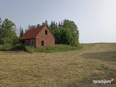 Działka z domkiem z widok na las i jeziora. Cicha i spokojna