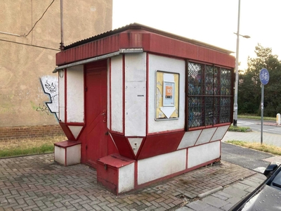 Kiosk na sprzedaż Kozanów, róg Wiślańskiej/Kozanowskiej