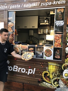 Kontener, sprzęt gastronomiczny, pizzeria, food truck