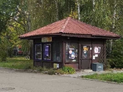 Sprzedam kiosk na krakowskim Prokocimiu.