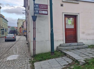 Lokal handlowy usługowy parter centrum ulica dojazdowa do rynku