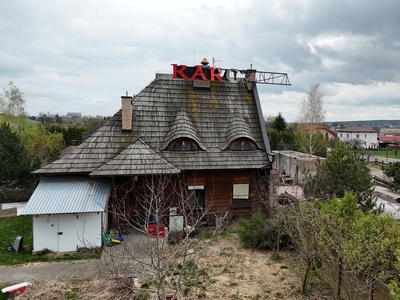 Budynek komercyjny o przeznaczeniu gastronomicznym