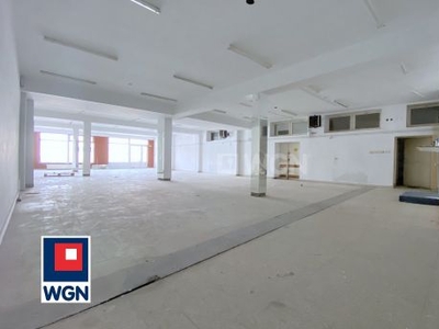 Lokal handlowy na wynajem Świnoujście - Świnoujście centrum. Hala z witryną 230m2 i biuro 100m2 parking ciąg handlowy