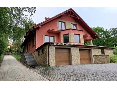 Dom na sprzedaż 261,40 m², oferta nr BS4-DS-294566-15