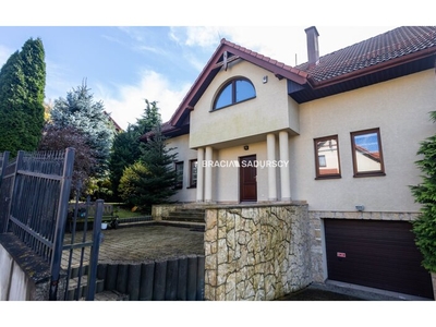 Dom na sprzedaż 313,00 m², oferta nr BS4-DS-297909-2