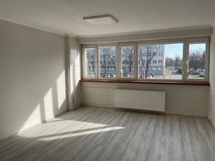 45 m² Nowo wyremontowane biuro - BRAK PROWIZJI, BEZ POŚREDNIKÓW