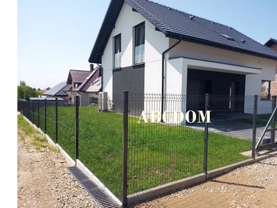 Dom na sprzedaż 136,60 m², oferta nr 382910235