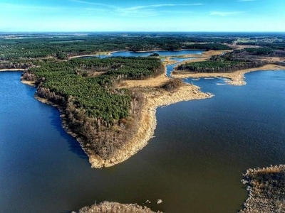 Działka nad jeziorem Chobienickim przy lini brzegowej