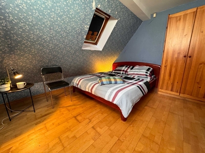 Hostel na Krzykach - al. PIASTÓW - Хостел на Кшиках STANDARD+