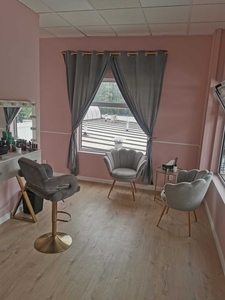 Sprzedam salon beauty 50m2