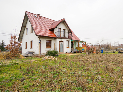 Urokliwy dom w Krosnowicach, okolice Kłodzka