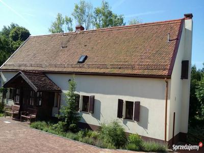 Dom i gospodarstwo rolne 610.000,00 EUR,