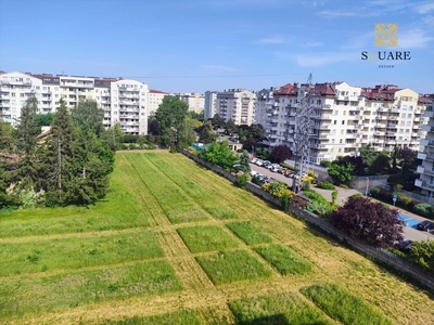 Mieszkanie trzypokojowe na sprzedaż