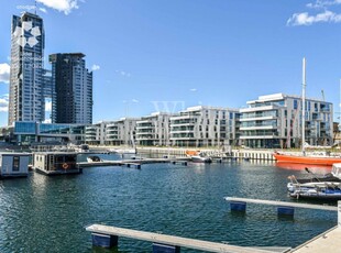 Yacht Park, widok na marinę.