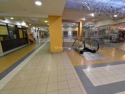 Lokal użytkowy na sprzedaż 168,00 m², oferta nr COXO818