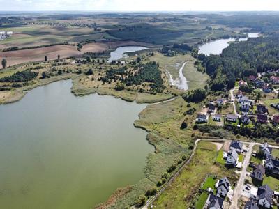 Działka z pięknym widokiem na jezioro