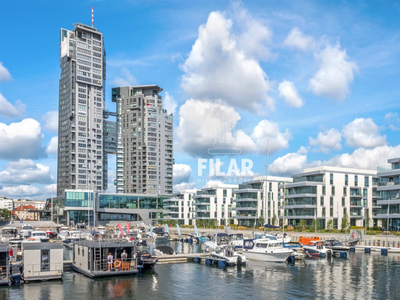 Sea Towers, 2 balkony, hala, komórka lokatorska