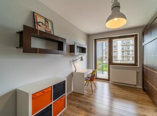 Pileckiego 17, Czechów, 2 pokoje, balkon, garaż