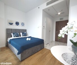 Mikro Apartament z Tarasem blisko Centrum, Metro