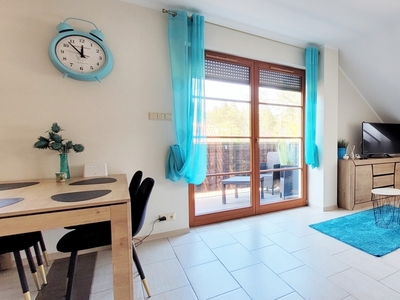 Apartament z balkonem i parkingiem 250m od plaży