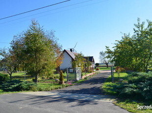 Atrakcyjne siedlisko z działką o pow. 2292m2 w Leśnicy gm. Koło