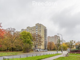 Mieszkanie trzypokojowe na sprzedaż