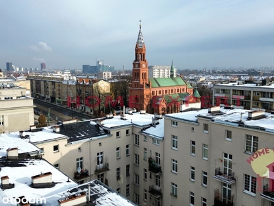 Apartament 5-pokojowy w modernistycznej kamienicy