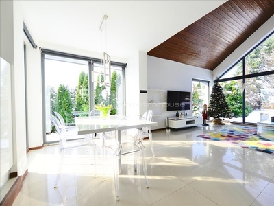 Dom na sprzedaż 213,00 m², oferta nr CEDO419