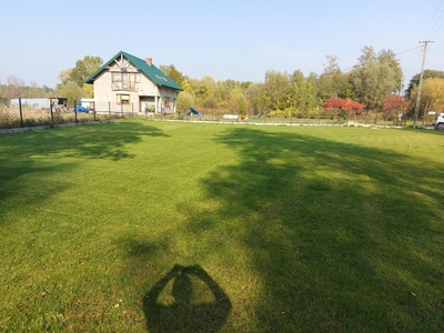 Kompletnie uzbrojona działka gotowa do budowy