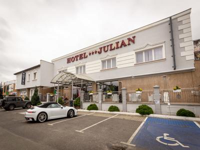 Obiekt restauracyjno hotelowy Mierzyn