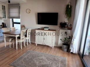 Apartament, Aleja gen. Władysława Sikorskiego