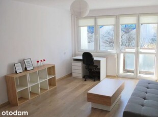 Centrum-Rozkładowe-2Pok-52M2-Media Miejskie-Balkon